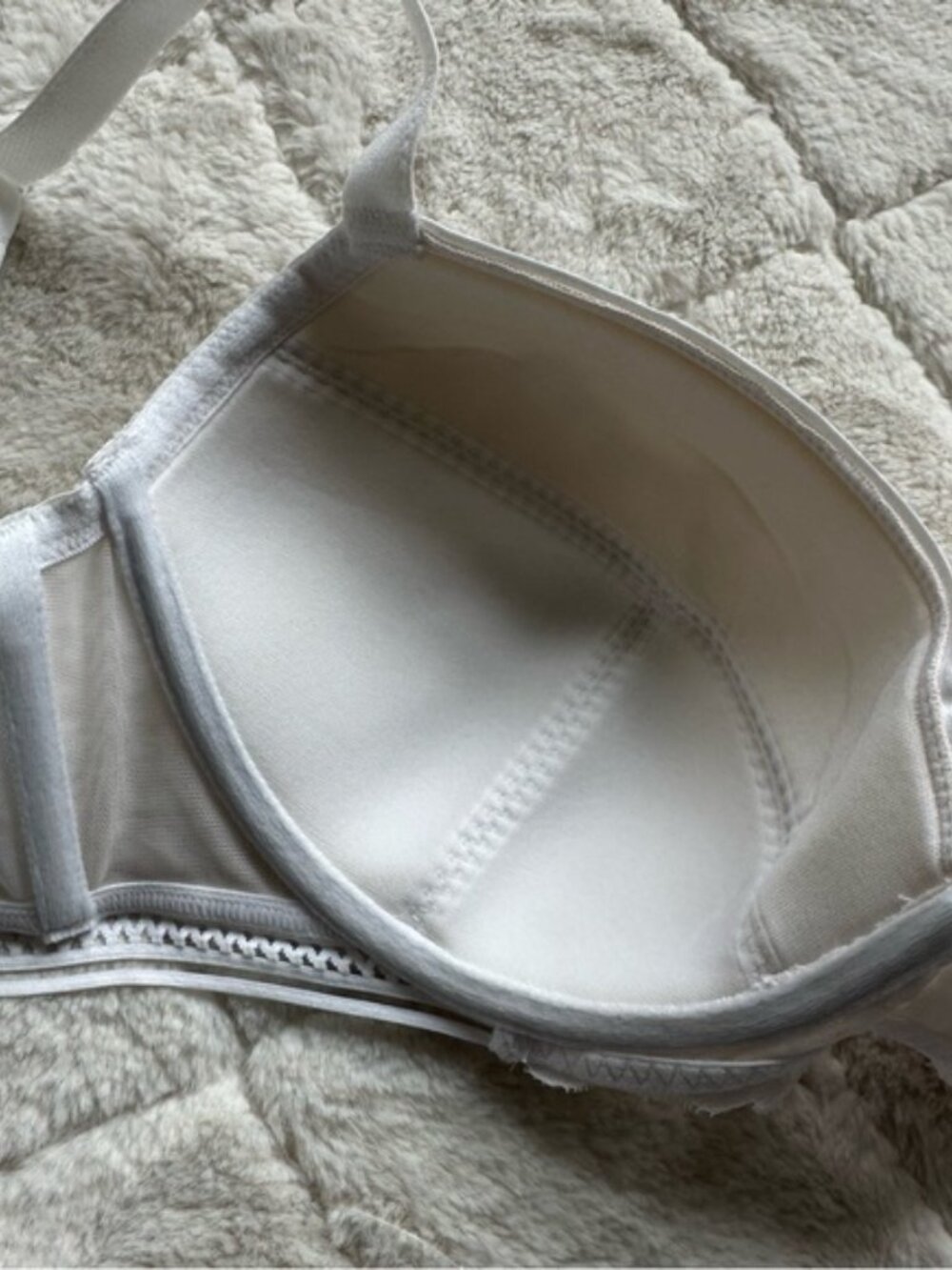 ASOS X Figleaves | Cream Harper Lace Plunge Bra | Size 32F - Picture 9 of 14